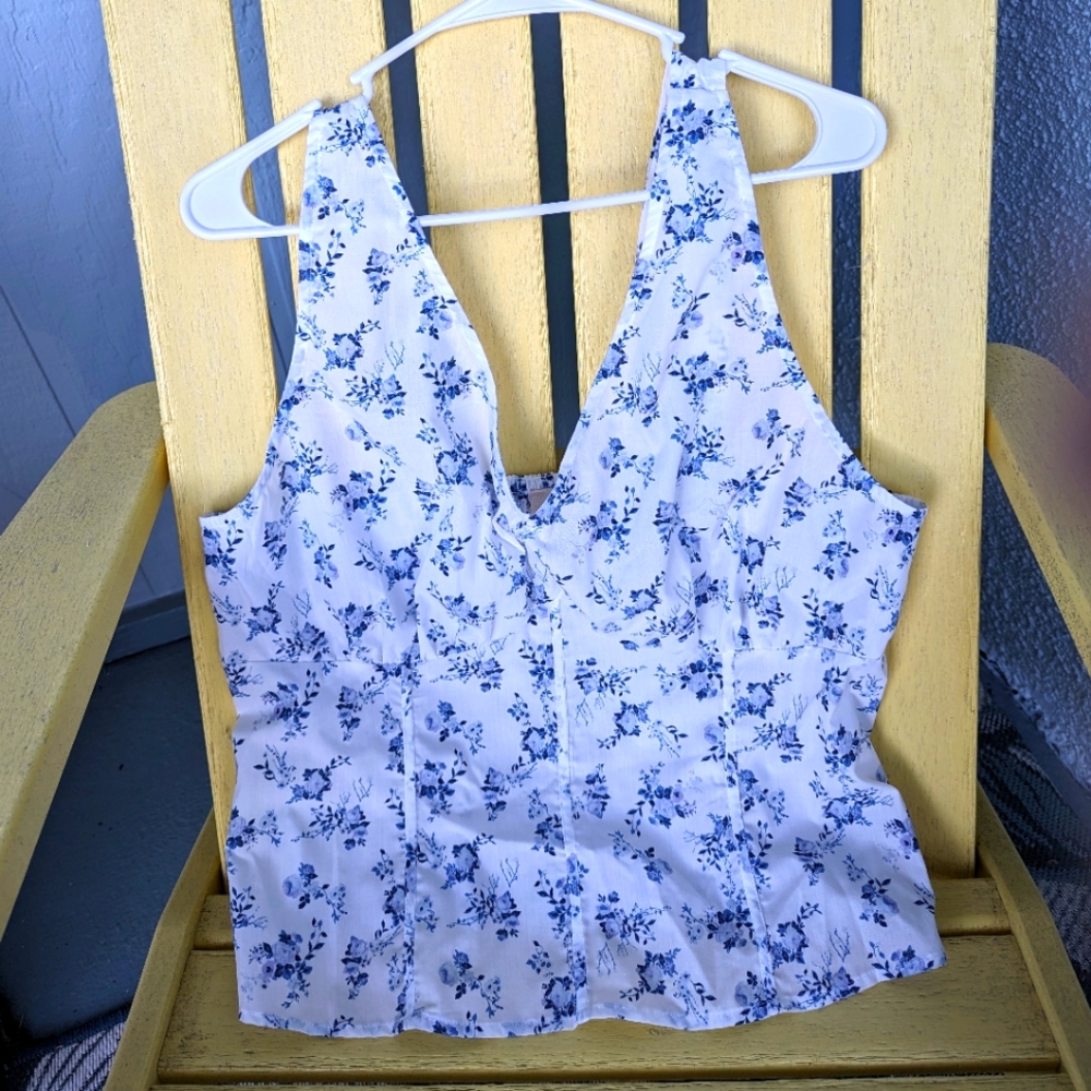 No Frills white w/blue floral tank top, size 2X NWT